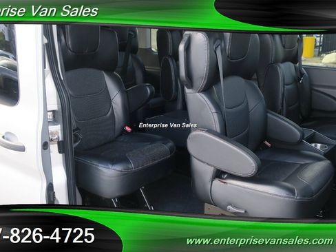 Used 2024 Ford Transit 350 XLT image 19
