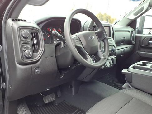 Used 2026 Chevrolet Silverado 2500 Custom w/ Custom Value Package image 10