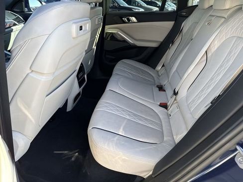 Used 2023 BMW X6 xDrive40i w/ M Sport Package image 16