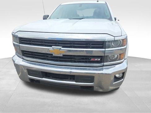 Used 2015 Chevrolet Silverado 2500 LT AWD/4WD image 9