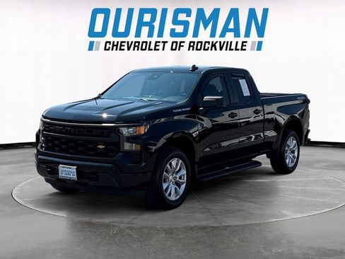 Used 2024 Chevrolet Silverado 1500 Custom AWD/4WD image 2
