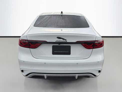 Used 2024 Jaguar XF R-Dynamic SE image 4