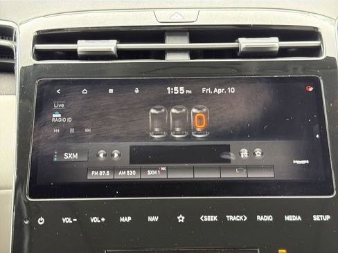 Used 2022 Hyundai Tucson Limited AWD/4WD image 16