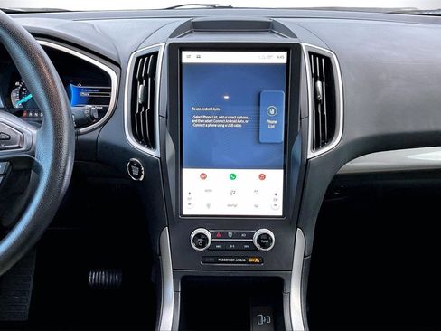 Used 2021 Ford Edge SE w/ Cargo Accessory Package image 11
