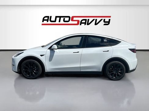 Used 2022 Tesla Model Y Long Range AWD/4WD image 4