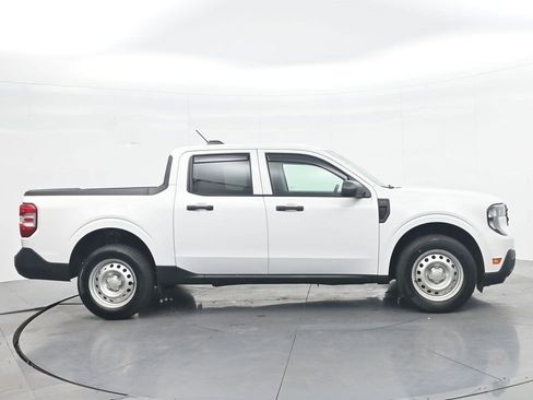 Used 2025 Ford Maverick XL w/ Equipment Group 102A AWD/4WD image 4
