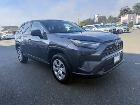 Used 2024 Toyota RAV4 LE image 7