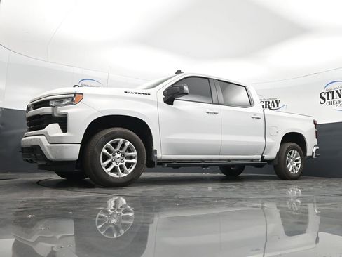 Used 2025 Chevrolet Silverado 1500 RST w/ Convenience Package II RWD image 19