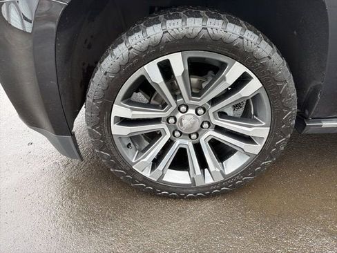 Used 2019 GMC Yukon Denali w/ Denali Ultimate Package AWD/4WD image 31