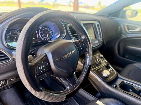 Used 2015 Chrysler 200 S FWD image 14