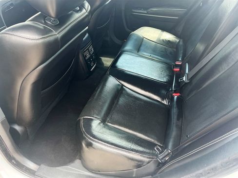 Used 2023 Chrysler 300 S w/ Comfort Group RWD image 24