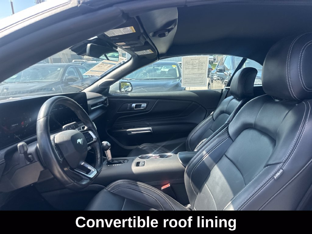 Used 2025 Ford Mustang Premium RWD image 11