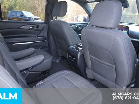 Used 2024 Chevrolet Traverse LT FWD image 28