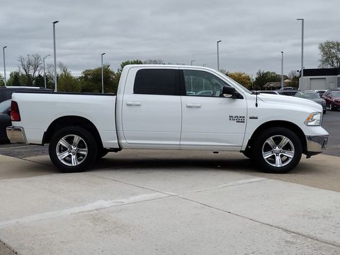 Used 2019 RAM 1500 Classic SLT w/ SLT Plus D←cor Group AWD/4WD image 12