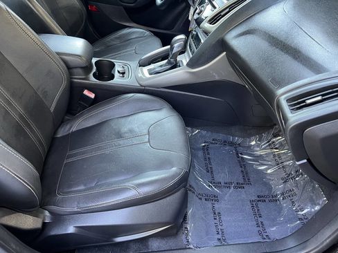 Used 2012 Ford Focus SEL image 10