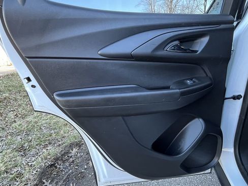 Used 2023 Chevrolet TrailBlazer LT w/ Convenience Package image 16