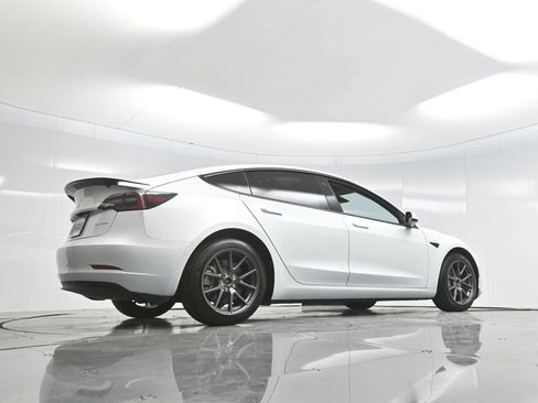 Used 2022 Tesla Model 3 Long Range image 58