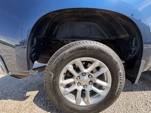 Used 2023 Chevrolet Silverado 1500 LT AWD/4WD image 19