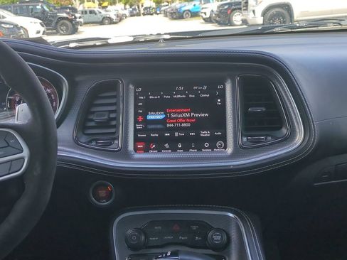 Used 2022 Dodge Challenger SRT Hellcat w/ Plus Package RWD image 18