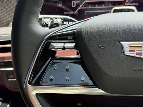 Used 2025 Cadillac Escalade Sport w/ LPO, Floor Liner Package image 20