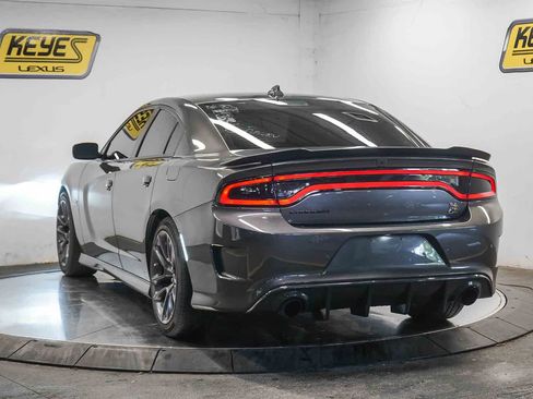 Used 2023 Dodge Charger Scat Pack w/ Harman/Kardon Audio Group RWD image 2