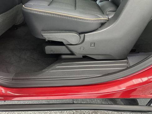 Used 2026 Chevrolet Traverse High Country w/ LPO, Floor Liner Package FWD image 19