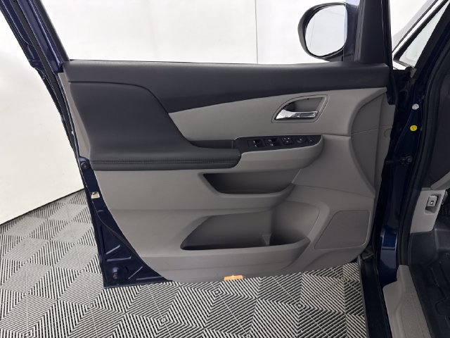 Used 2014 Honda Odyssey EX-L image 27