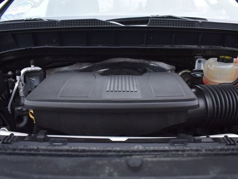 Used 2019 Chevrolet Silverado 1500 Custom w/ Custom Convenience Package image 32