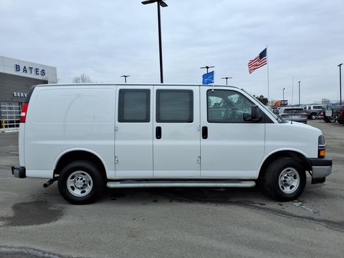 Used 2024 Chevrolet Express 2500 2500 w/ Driver Convenience Package image 2