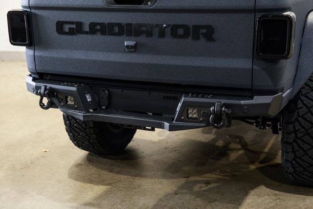 Used 2025 Jeep Gladiator Sport AWD/4WD image 39