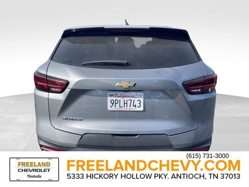 Used 2025 Chevrolet Blazer LT FWD image 4