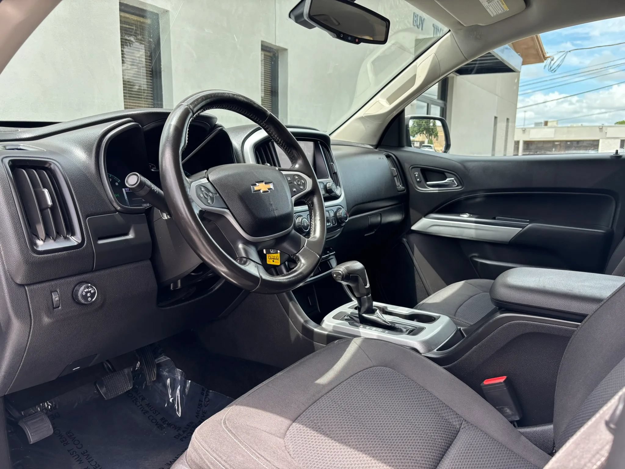 Used 2016 Chevrolet Colorado LT w/ LT Convenience Package RWD image 18