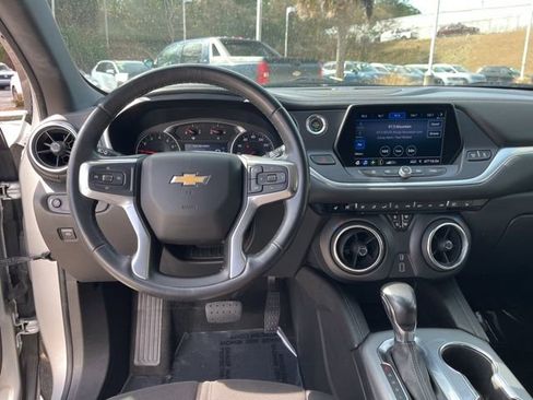 Used 2019 Chevrolet Blazer LT image 15