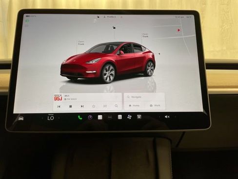 Used 2023 Tesla Model Y Long Range AWD/4WD image 29