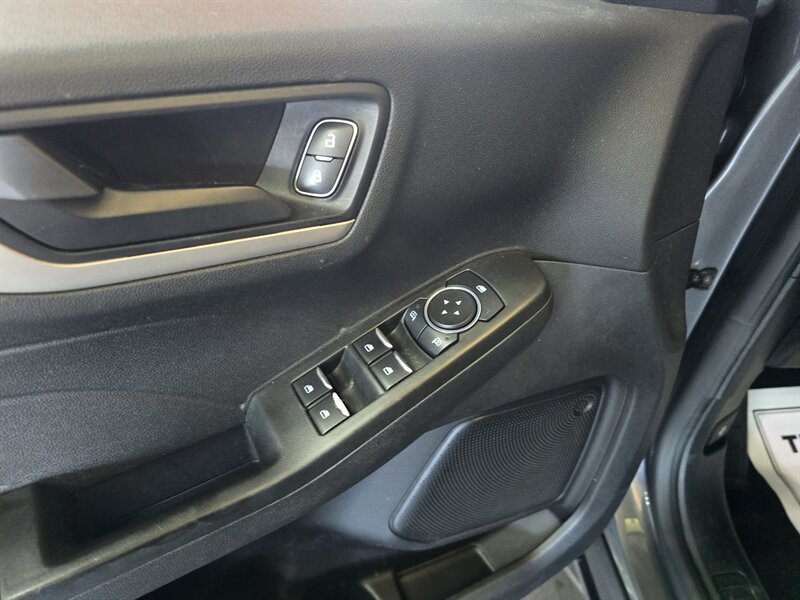 Used 2022 Ford Escape SE AWD/4WD image 17