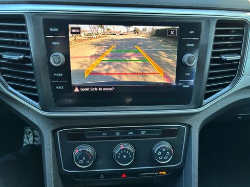 Used 2018 Volkswagen Atlas Launch Edition image 28