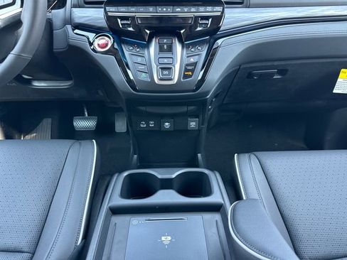 New 2026 Honda Odyssey Elite image 27