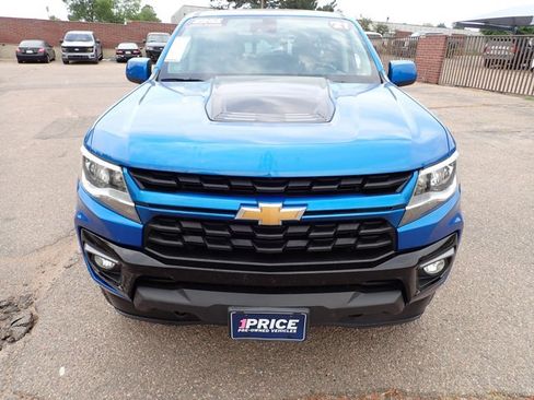 Used 2021 Chevrolet Colorado LT w/ Safety Package AWD/4WD image 4