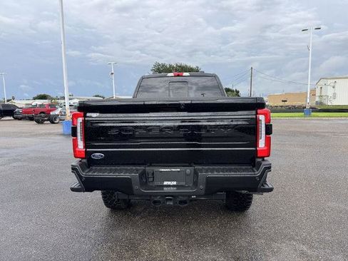 Certified 2025 Ford F250 Platinum w/ Tremor Off-Road Package AWD/4WD image 4