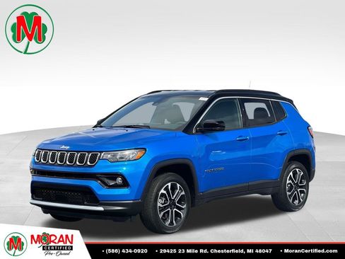 Used 2023 Jeep Compass Limited AWD/4WD image 1