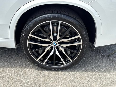 Used 2026 BMW X5 sDrive40i w/ M Sport Package RWD image 15