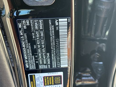 New 2026 Mercedes-Benz GLS 580 4MATIC image 35