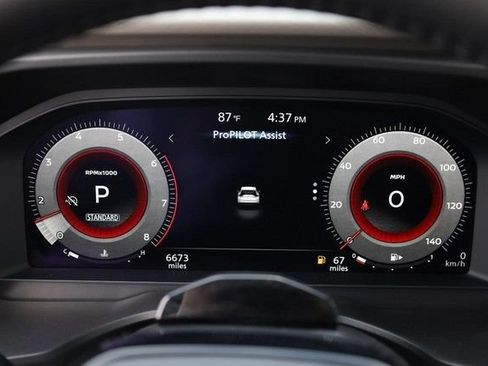 Certified 2025 Nissan Rogue SL w/ Tech Package FWD image 12