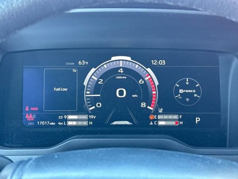 Used 2024 Toyota Tundra Limited AWD/4WD image 23