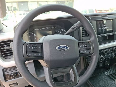 New 2026 Ford F250 XL w/ XL Chrome Package AWD/4WD image 10