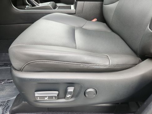 Used 2023 Lexus GX 460 Premium w/ Premium Package AWD/4WD image 14