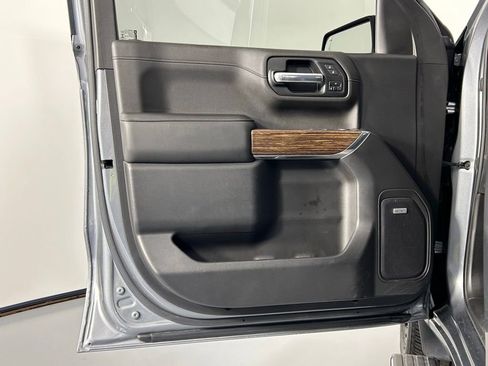 Used 2020 Chevrolet Silverado 1500 High Country image 34