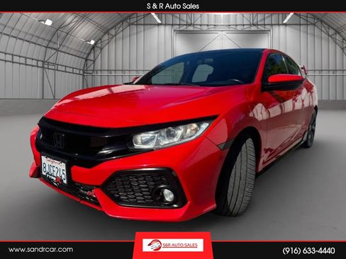 Used 2018 Honda Civic Sport image 1