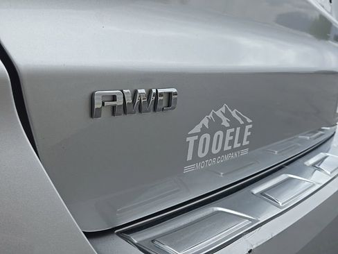 Used 2016 Chevrolet Traverse LTZ AWD/4WD image 11