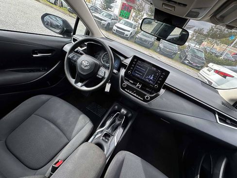 Used 2021 Toyota Corolla LE FWD image 14